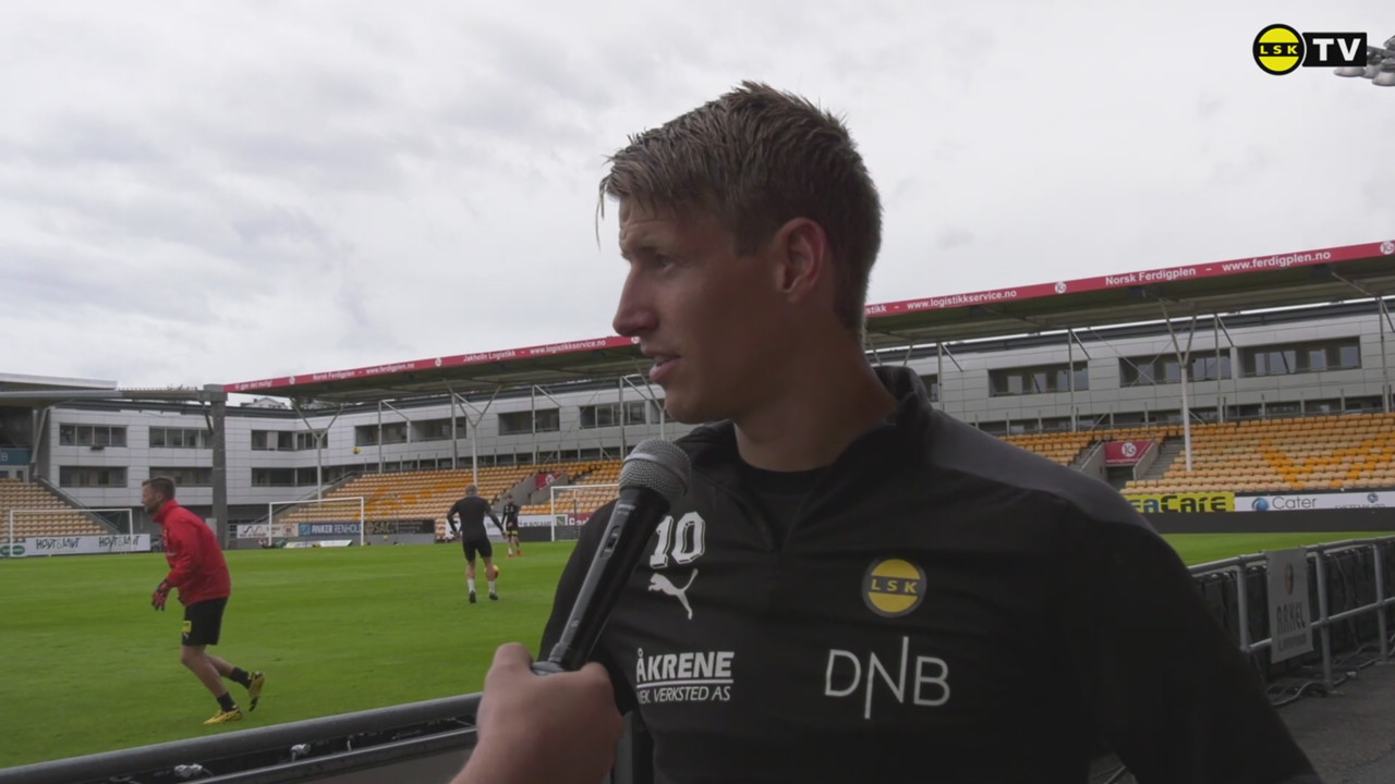 Lehne Olsen før møte med gamleklubben.mp4